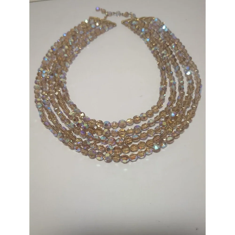 Vintage stunning strand